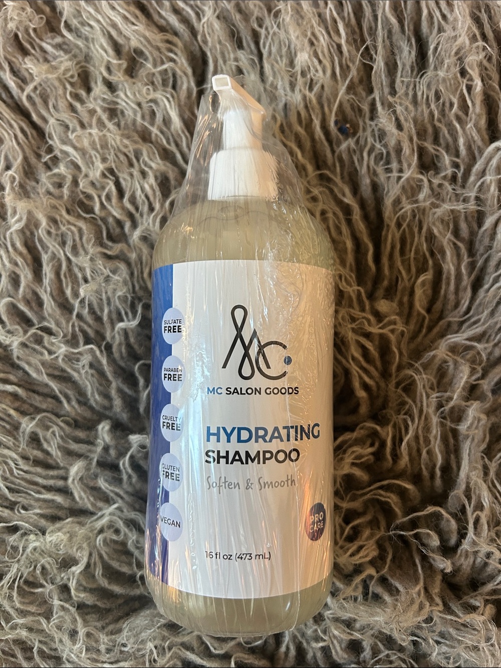 MC Salon Goods Hydrating shampoo, paraben/sulfate/gluten free, vegan. 16 fl oz